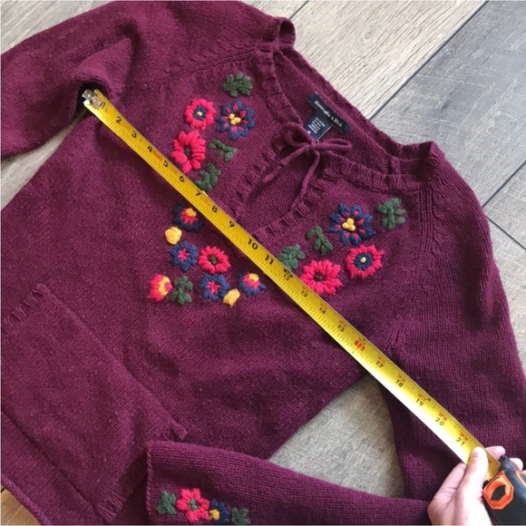 Embroidered A&F Sweater - Picture 5 of 6